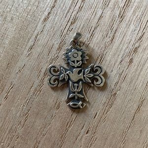 James Avery La Primavera Medium Cross Pendant